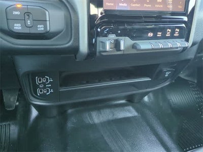 2026 RAM 3500 RAM 3500 TRADESMAN CREW CAB 4X4 8' BOX