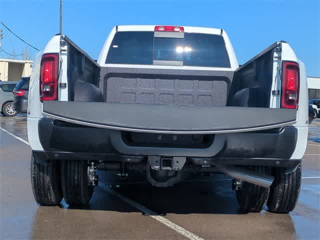 2026 RAM 3500 RAM 3500 TRADESMAN CREW CAB 4X4 8' BOX