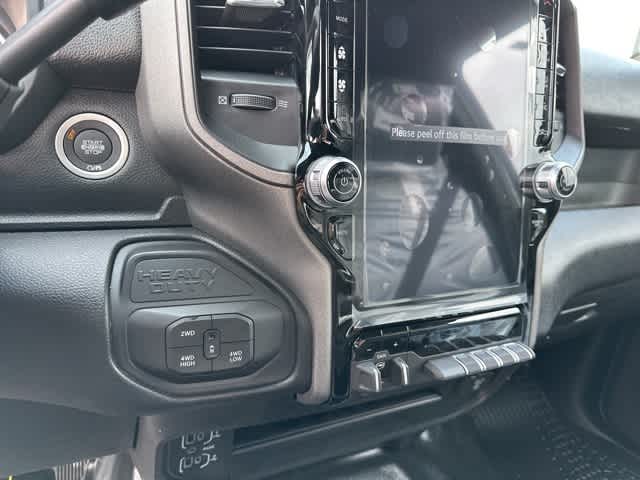 2026 RAM 3500 RAM 3500 TRADESMAN CREW CAB 4X4 8' BOX