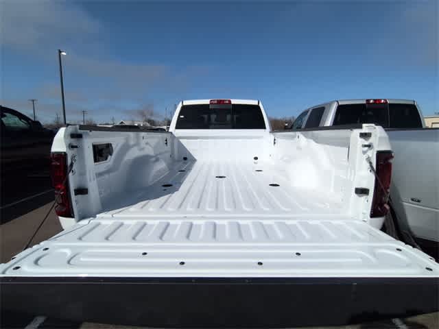 2026 RAM 3500 RAM 3500 TRADESMAN CREW CAB 4X4 8' BOX