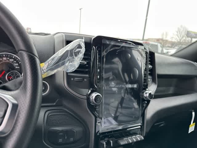 2026 RAM 3500 RAM 3500 TRADESMAN CREW CAB 4X4 8' BOX