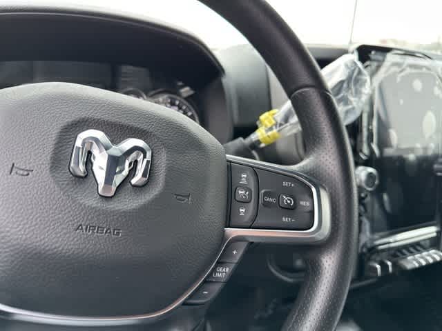 2026 RAM 3500 RAM 3500 TRADESMAN CREW CAB 4X4 8' BOX