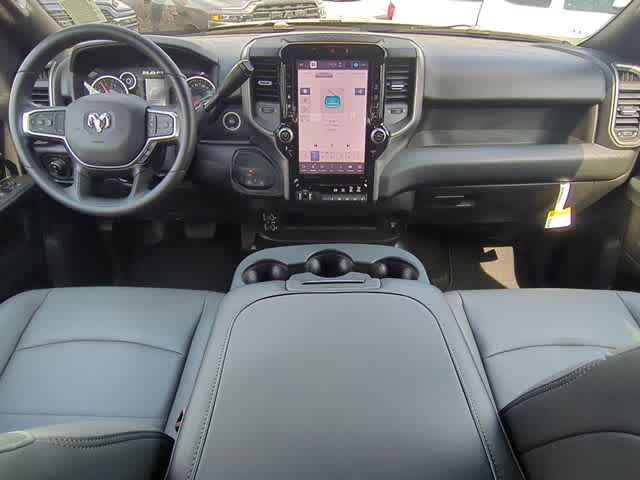 2026 RAM 3500 RAM 3500 TRADESMAN CREW CAB 4X4 8' BOX