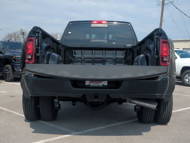 2026 RAM 3500 RAM 3500 TRADESMAN CREW CAB 4X4 8' BOX