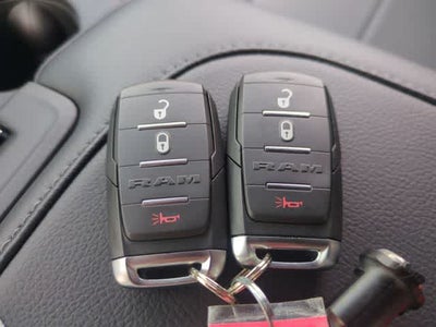 2026 RAM 3500 RAM 3500 TRADESMAN CREW CAB 4X4 8' BOX