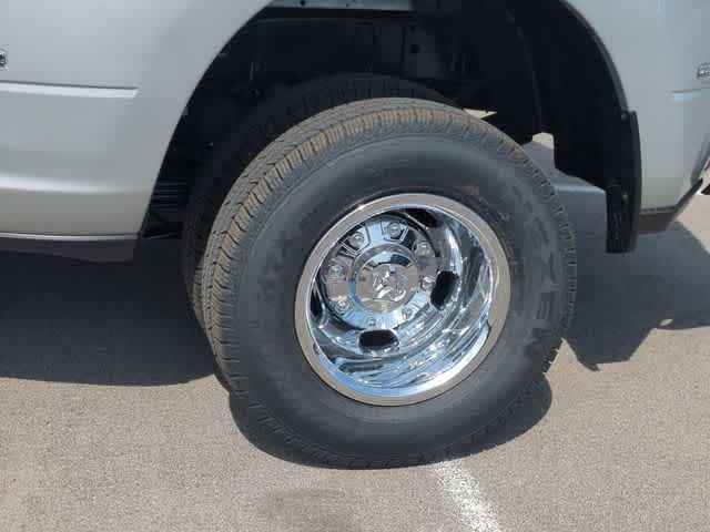 2026 RAM 3500 RAM 3500 TRADESMAN CREW CAB 4X4 8' BOX