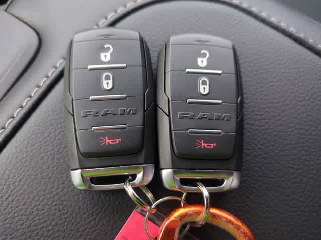 2026 RAM 3500 RAM 3500 TRADESMAN CREW CAB 4X4 8' BOX