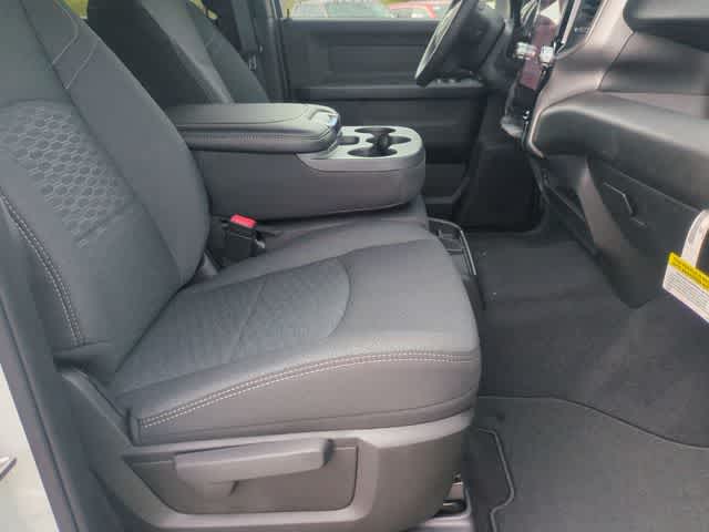 2026 RAM 3500 RAM 3500 TRADESMAN CREW CAB 4X4 8' BOX