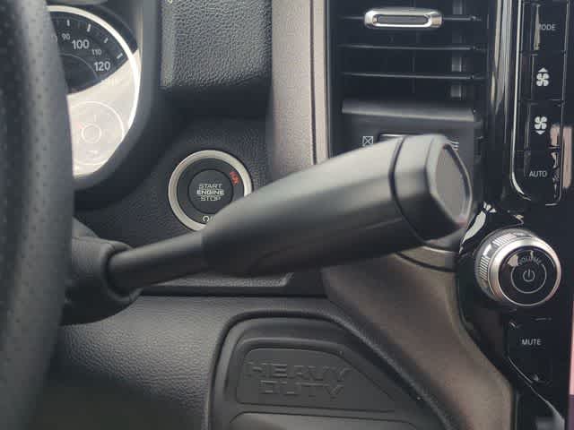 2026 RAM 3500 RAM 3500 TRADESMAN CREW CAB 4X4 8' BOX