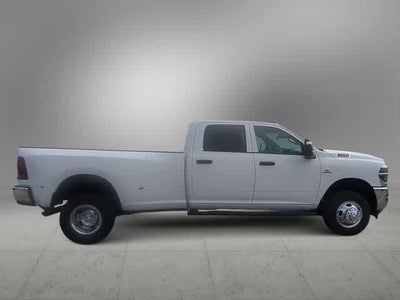 2026 RAM 3500 RAM 3500 TRADESMAN CREW CAB 4X4 8' BOX