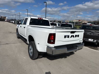 2026 RAM 3500 RAM 3500 TRADESMAN CREW CAB 4X4 8' BOX