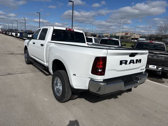 2026 RAM 3500 RAM 3500 TRADESMAN CREW CAB 4X4 8' BOX