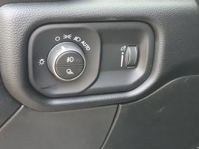 2026 RAM 3500 RAM 3500 BIG HORN CREW CAB 4X4 8' BOX