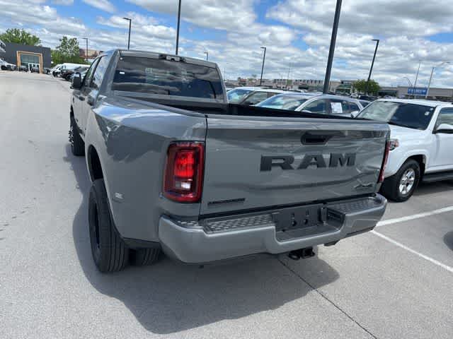 2026 RAM 3500 RAM 3500 BIG HORN CREW CAB 4X4 8' BOX