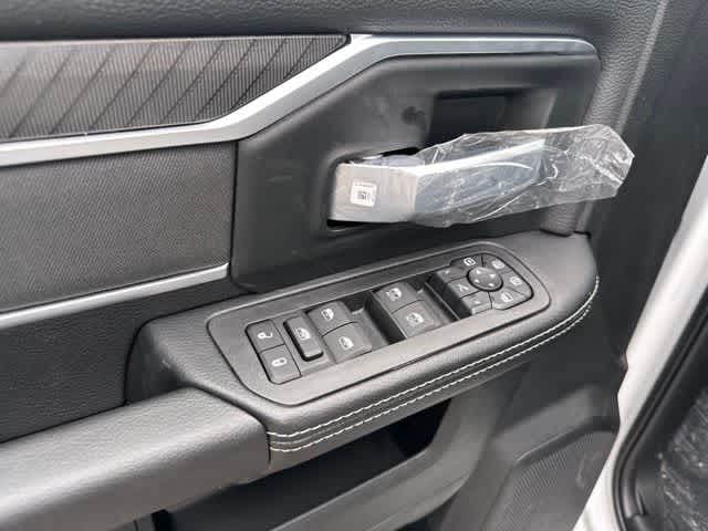 2026 RAM 3500 RAM 3500 BIG HORN CREW CAB 4X4 8' BOX