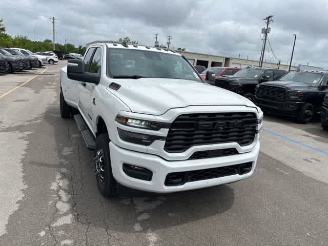 2026 RAM 3500 RAM 3500 BIG HORN CREW CAB 4X4 8' BOX