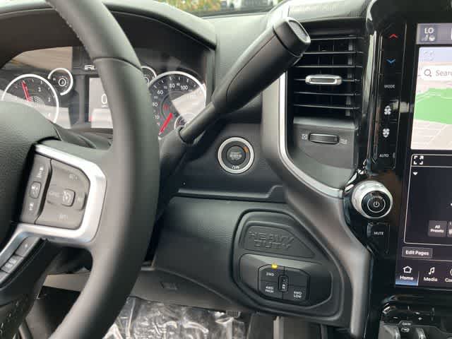 2026 RAM 3500 RAM 3500 BIG HORN CREW CAB 4X4 8' BOX
