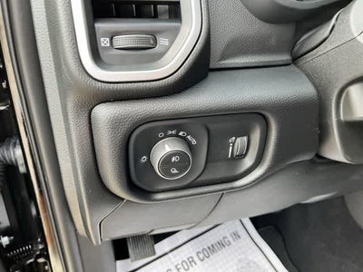 2026 RAM 3500 RAM 3500 BIG HORN CREW CAB 4X4 8' BOX