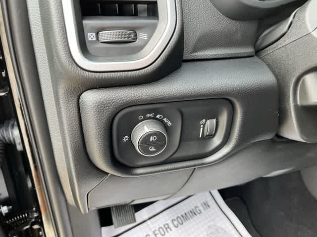 2026 RAM 3500 RAM 3500 BIG HORN CREW CAB 4X4 8' BOX
