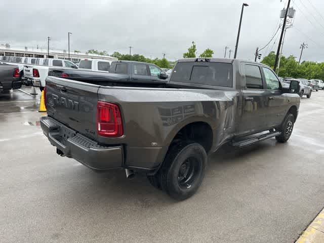 2026 RAM 3500 RAM 3500 LARAMIE CREW CAB 4X4 8' BOX