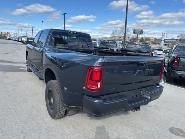 2026 RAM 3500 RAM 3500 LARAMIE CREW CAB 4X4 8' BOX