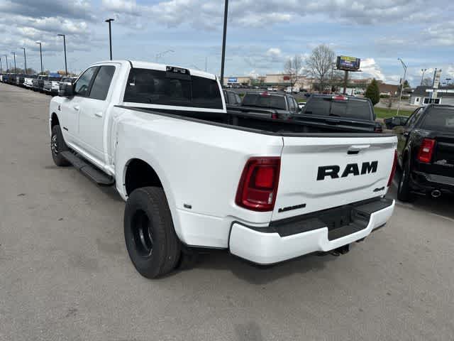 2026 RAM 3500 RAM 3500 LARAMIE CREW CAB 4X4 8' BOX