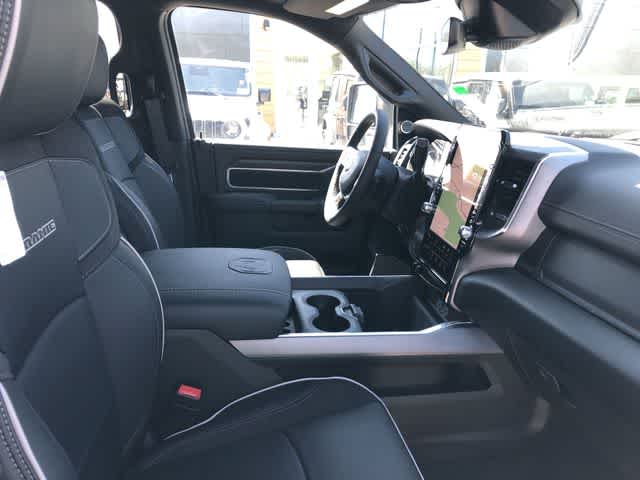 2026 RAM 3500 RAM 3500 LARAMIE CREW CAB 4X4 8' BOX