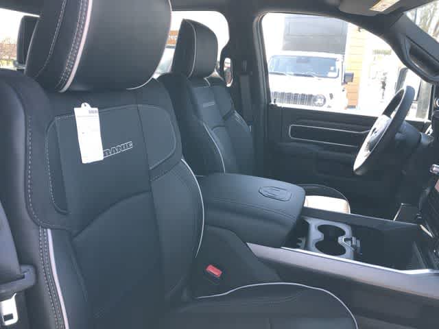 2026 RAM 3500 RAM 3500 LARAMIE CREW CAB 4X4 8' BOX