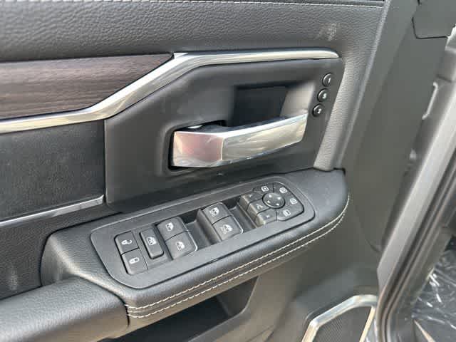 2026 RAM 3500 RAM 3500 LARAMIE CREW CAB 4X4 8' BOX