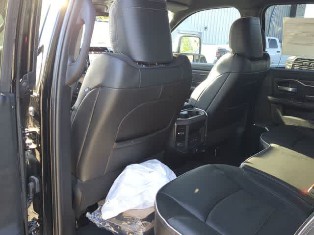 2026 RAM 3500 RAM 3500 LARAMIE CREW CAB 4X4 8' BOX