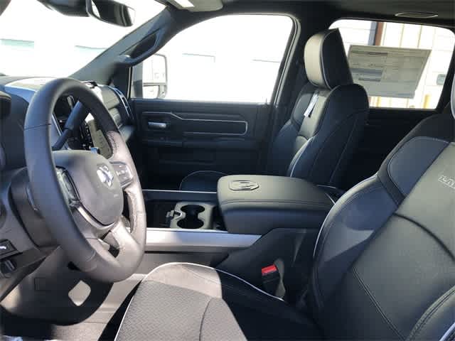 2026 RAM 3500 RAM 3500 LARAMIE CREW CAB 4X4 8' BOX