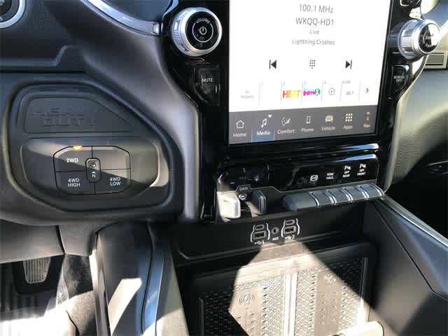 2026 RAM 3500 RAM 3500 LARAMIE CREW CAB 4X4 8' BOX