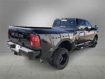 2026 RAM 3500 RAM 3500 LARAMIE CREW CAB 4X4 8' BOX