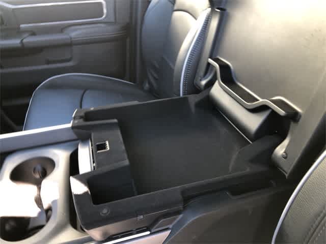 2026 RAM 3500 RAM 3500 LARAMIE CREW CAB 4X4 8' BOX