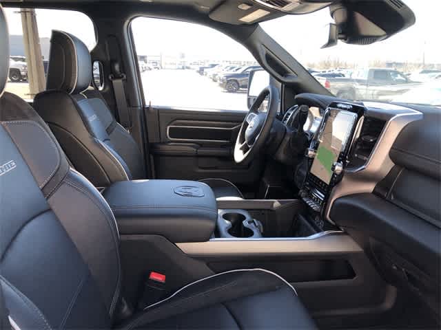 2026 RAM 3500 RAM 3500 LARAMIE CREW CAB 4X4 8' BOX