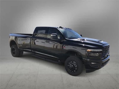 2026 RAM 3500 RAM 3500 LARAMIE CREW CAB 4X4 8' BOX