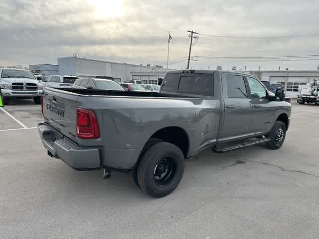 2026 RAM 3500 RAM 3500 LARAMIE CREW CAB 4X4 8' BOX