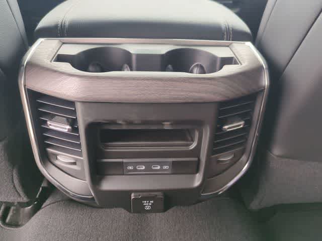 2026 RAM 3500 RAM 3500 LARAMIE CREW CAB 4X4 8' BOX