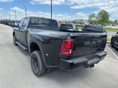 2026 RAM 3500 RAM 3500 LARAMIE CREW CAB 4X4 8' BOX