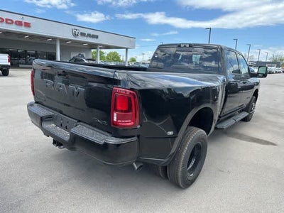 2026 RAM 3500 RAM 3500 LARAMIE CREW CAB 4X4 8' BOX