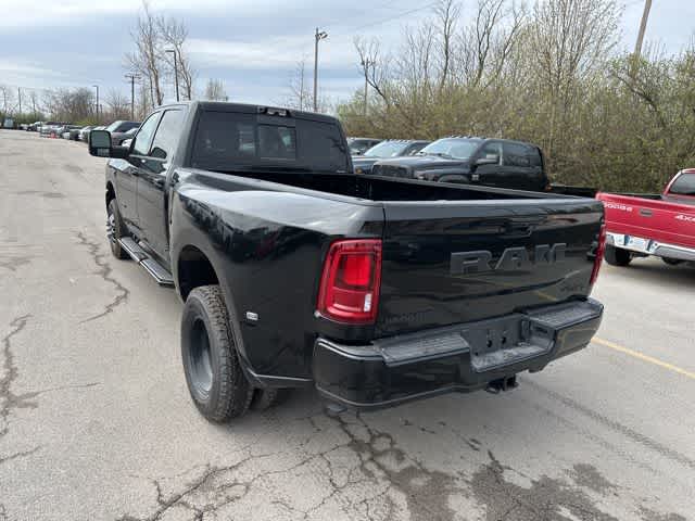 2026 RAM 3500 RAM 3500 LARAMIE CREW CAB 4X4 8' BOX