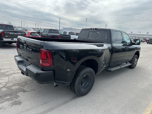 2026 RAM 3500 RAM 3500 LARAMIE CREW CAB 4X4 8' BOX