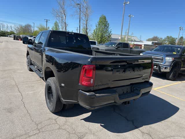 2026 RAM 3500 RAM 3500 LARAMIE CREW CAB 4X4 8' BOX