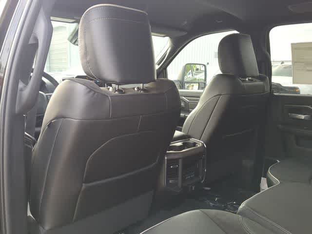 2026 RAM 3500 RAM 3500 LARAMIE CREW CAB 4X4 8' BOX