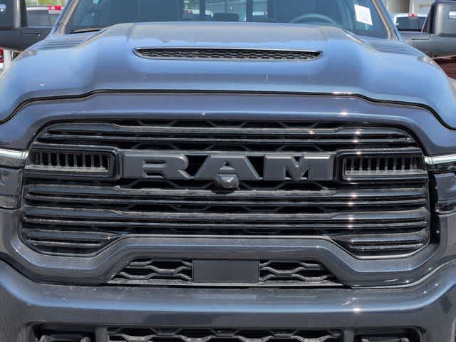 2026 RAM 3500 RAM 3500 LARAMIE CREW CAB 4X4 8' BOX