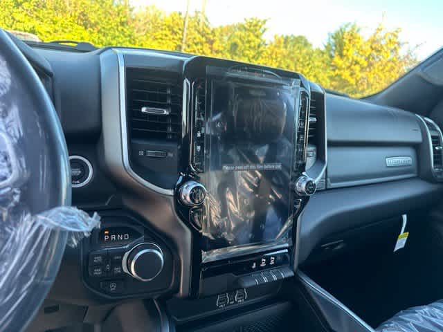 2027 RAM 1500 RAM 1500 BIG HORN CREW CAB 4X4 5'7' BOX