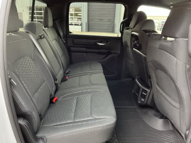 2027 RAM 1500 RAM 1500 WARLOCK CREW CAB 4X4 5'7' BOX