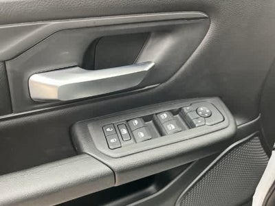 2027 RAM 1500 RAM 1500 WARLOCK CREW CAB 4X4 5'7' BOX