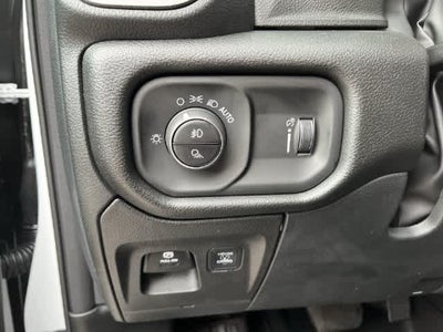 2027 RAM 1500 RAM 1500 WARLOCK CREW CAB 4X4 5'7' BOX