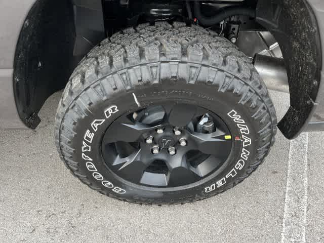 2027 RAM 1500 RAM 1500 WARLOCK CREW CAB 4X4 5'7' BOX